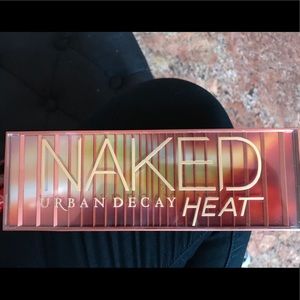 Urban Decay Naked Heat Palette